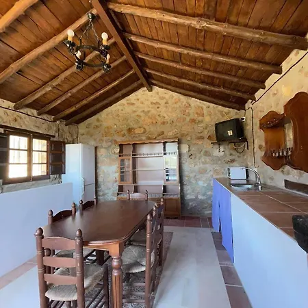 Casa De Piedra Yunquera